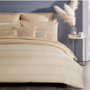 Donna Karan Silky Stripe Duvet Cover Full/Queen
